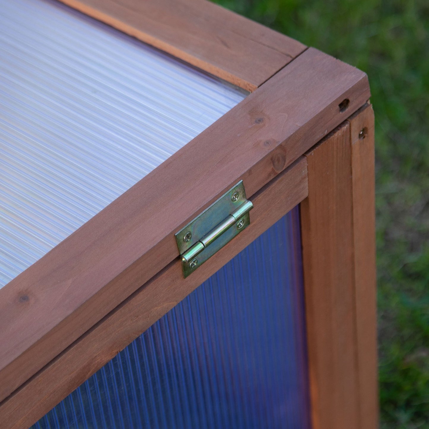 Wooden Cold Frame Greenhouse, Mini Greenhouse with Polycarbonate Board and Solid Wood Frame, Green House Cold Frame, Indoor Outdoor Terrarium Planter Box, 39" x 26" x 16", Natural